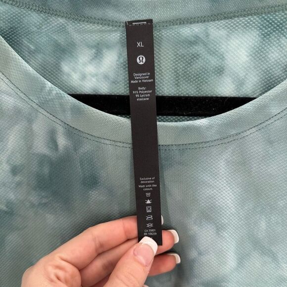 Lululemon Relaxed Mesh Pocketed Short Sleeve Shirt TDWM Size XL - Picture 7 of 9